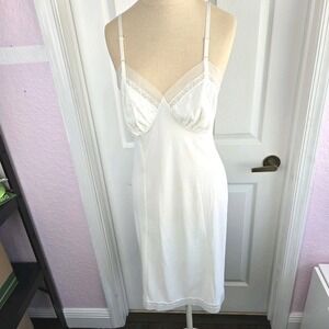 Seamprufe Vtg Ivory Full Slip‎ Size 34 Nylon And Lace Lingerie Nightgown USA